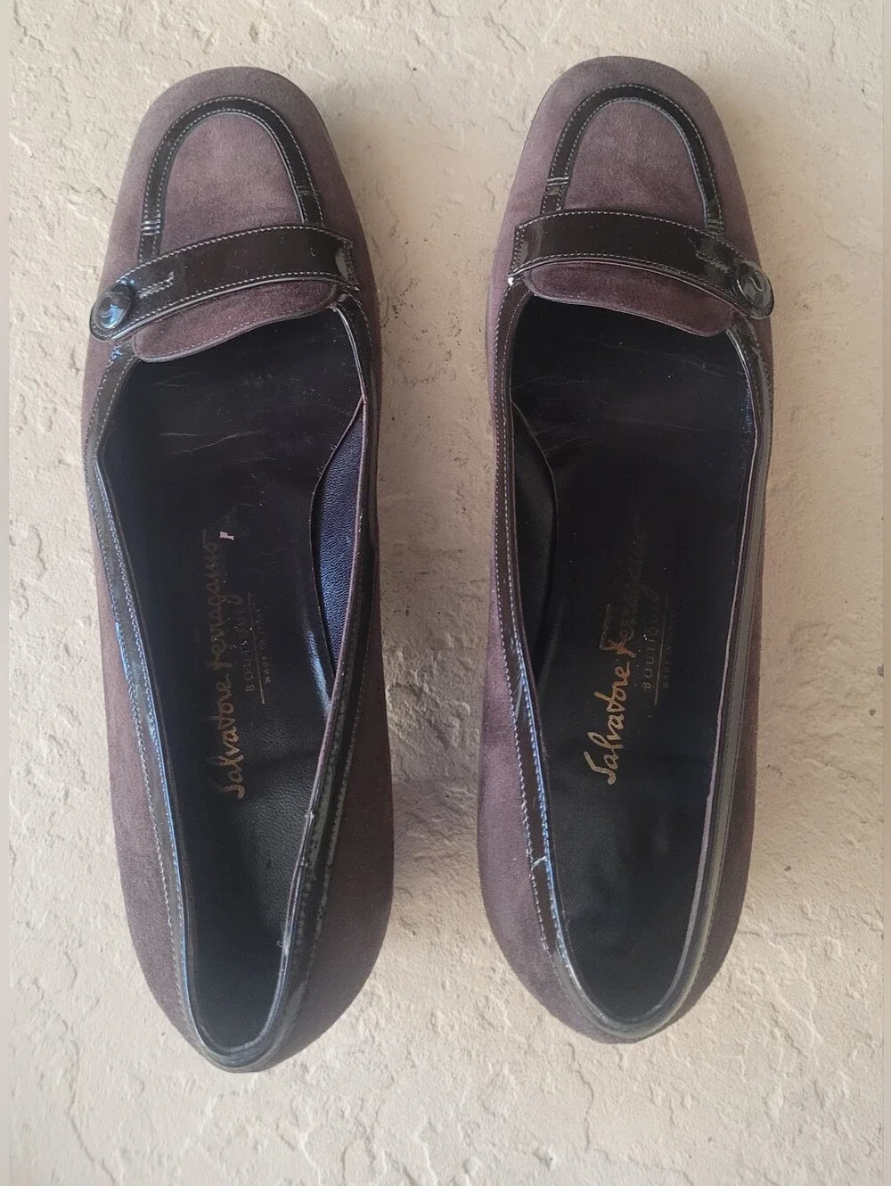 Size 8 B Salvatore Ferragamo Dark Brown Suede Patent Leather Block Heel Pumps